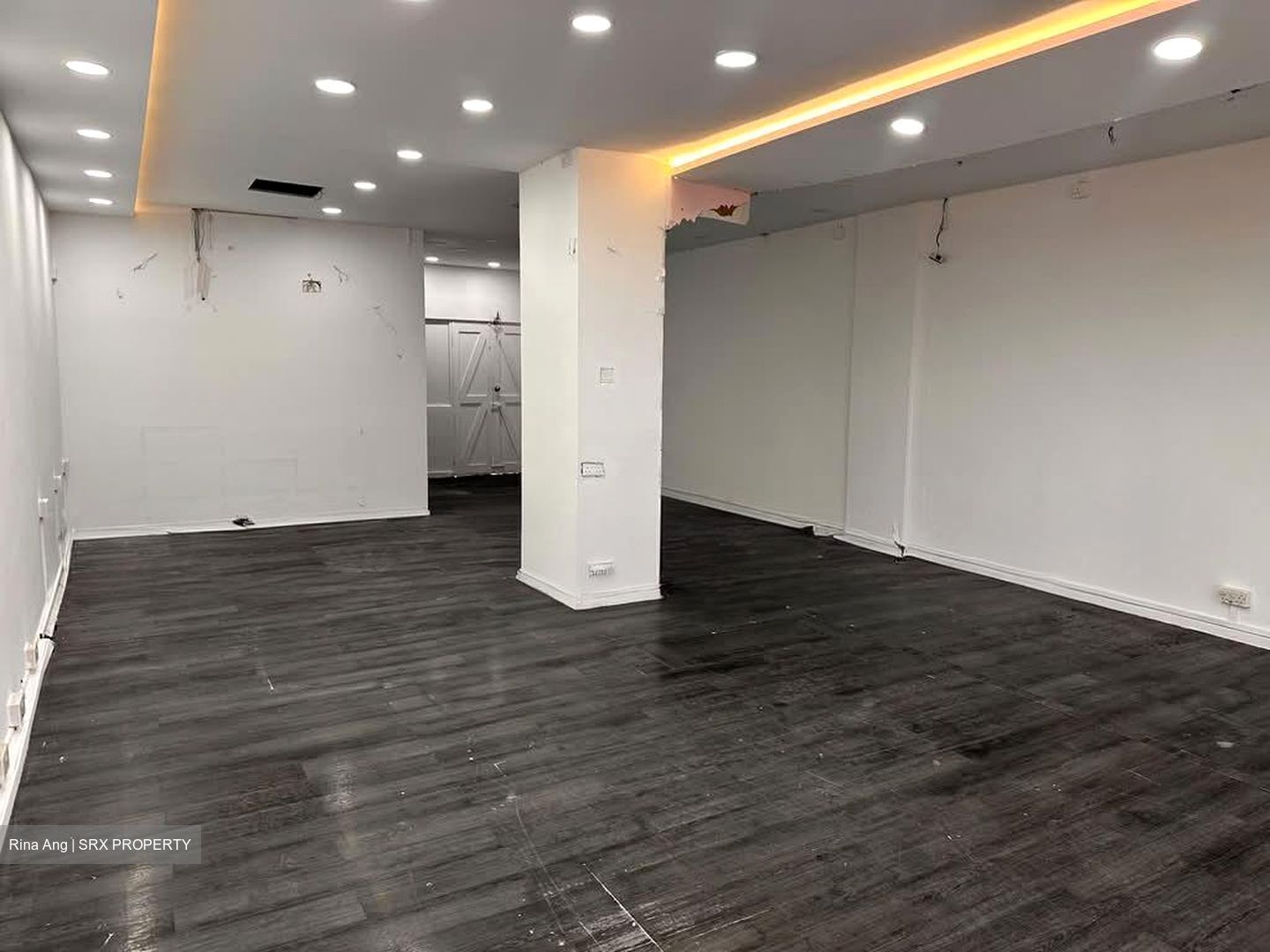 Chong Pang City (D27), Shop House #579084061